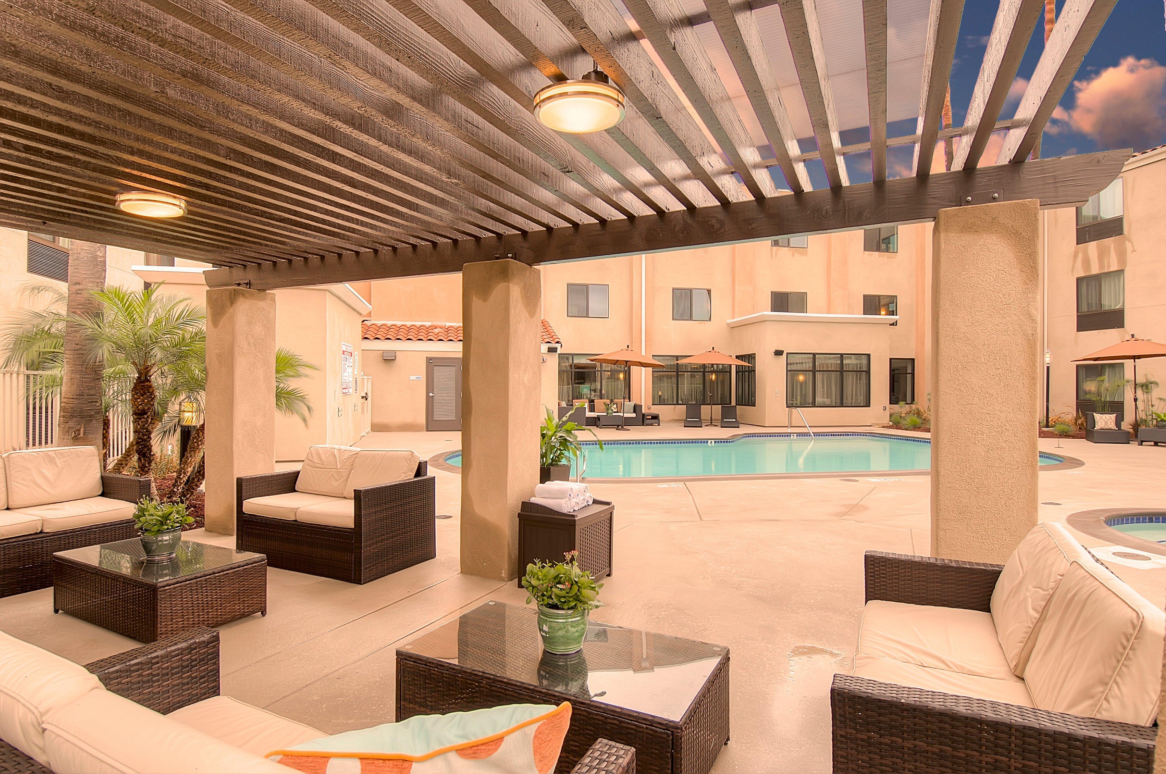 Holiday Inn Express Hotel & Suites Carlsbad Beach By Ihg Buitenkant foto