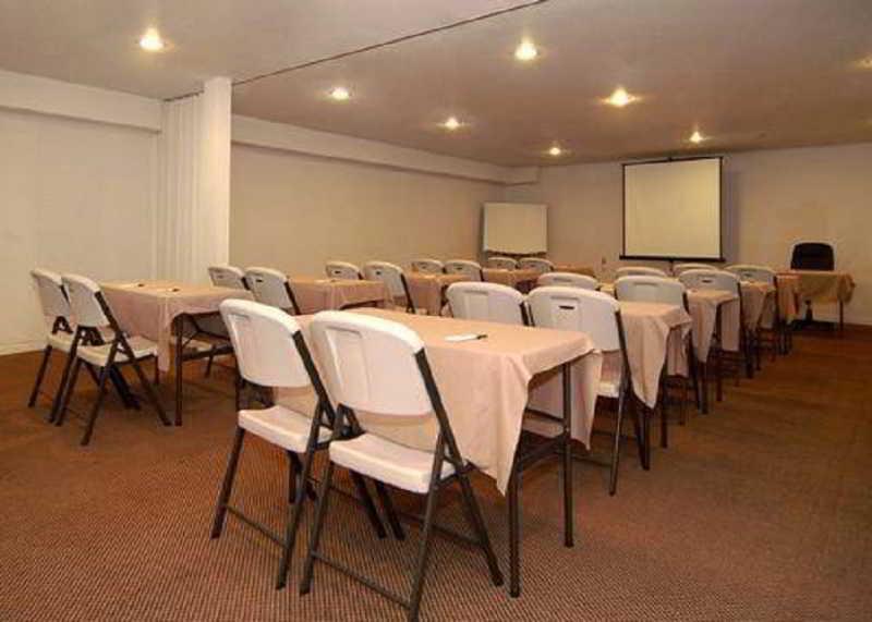 Holiday Inn Express Hotel & Suites Carlsbad Beach By Ihg Faciliteiten foto